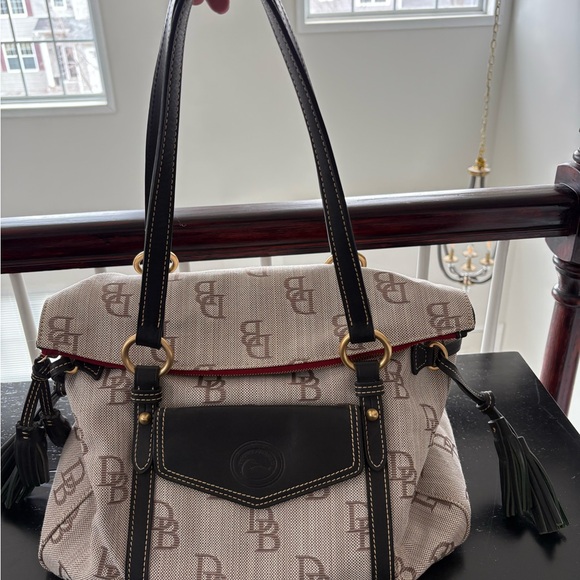 Dooney & Bourke Cream and Black Large Shoulder Bag with Monogram Pattern - Picture 1 of 14